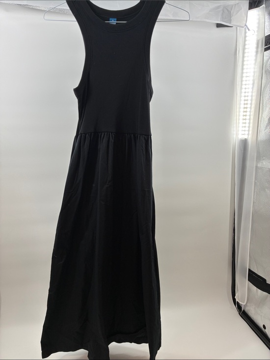 Old Navy Dresses & Skirts - Old Navy Black Sleeveless Maxi Dress